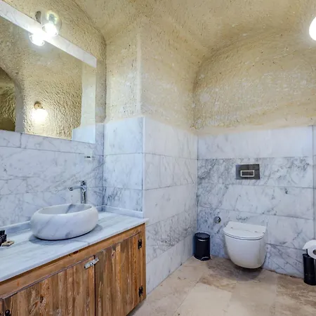 Hotel Mdc Cave 4*
