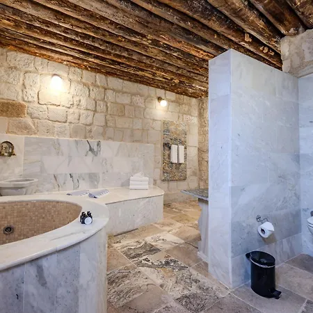 Mdc Cave Hotel 4*