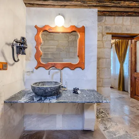Mdc Cave Hotel