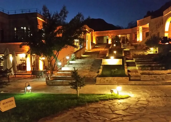 ホテル Mdc Cave Cappadocia ウルギュップ